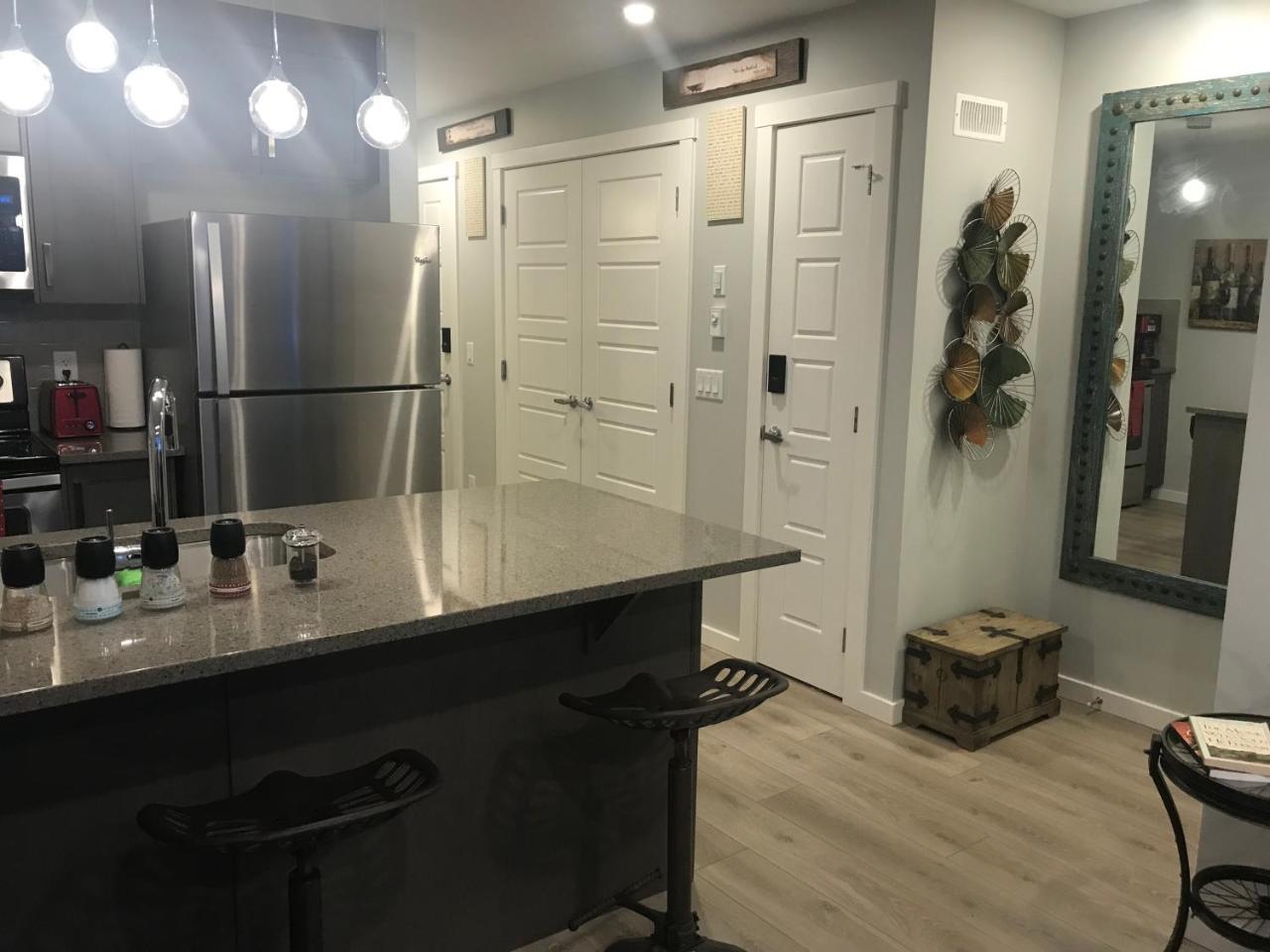 Home Sweet Condo YYC Dış mekan fotoğraf