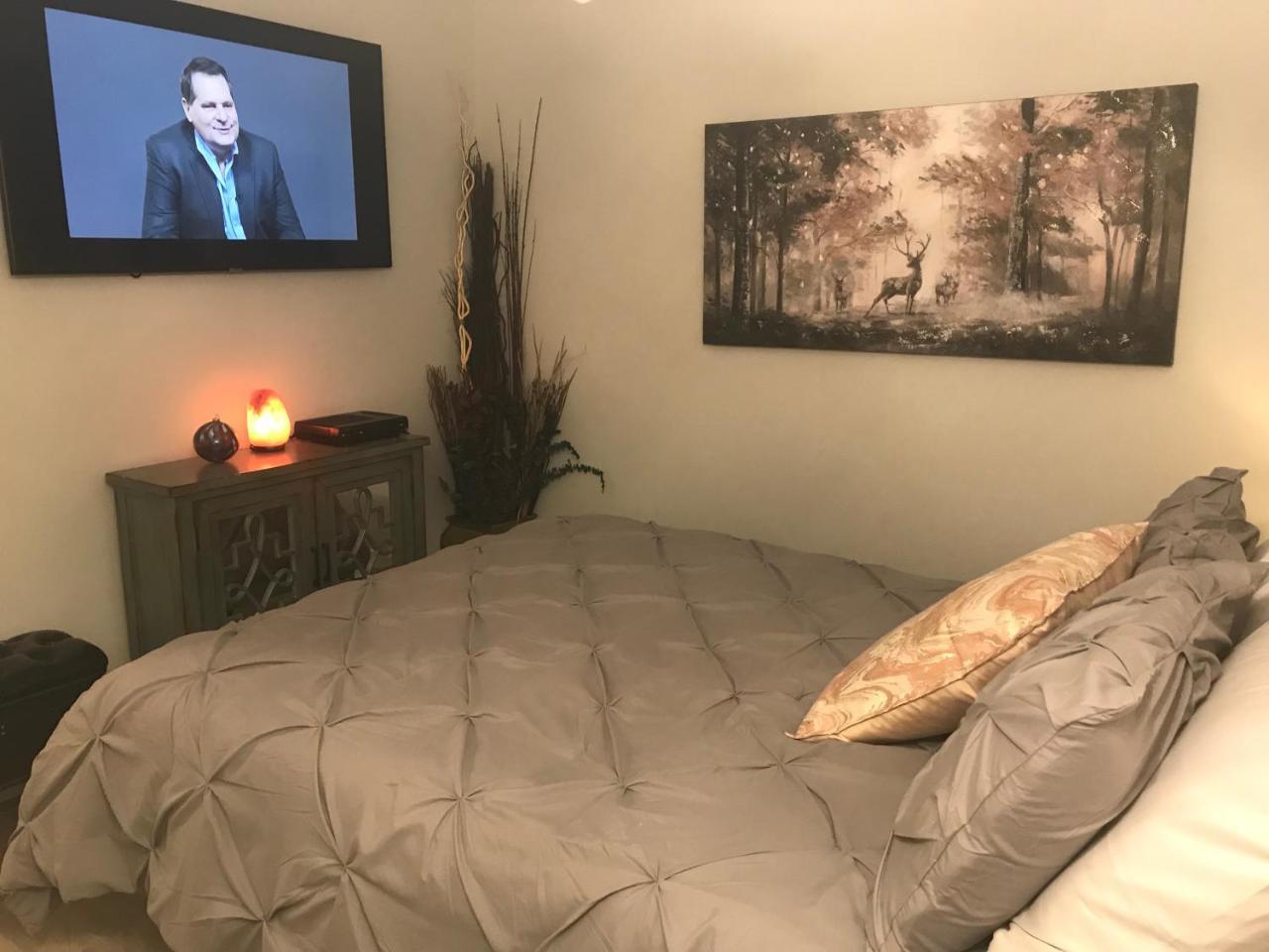 Home Sweet Condo YYC Dış mekan fotoğraf