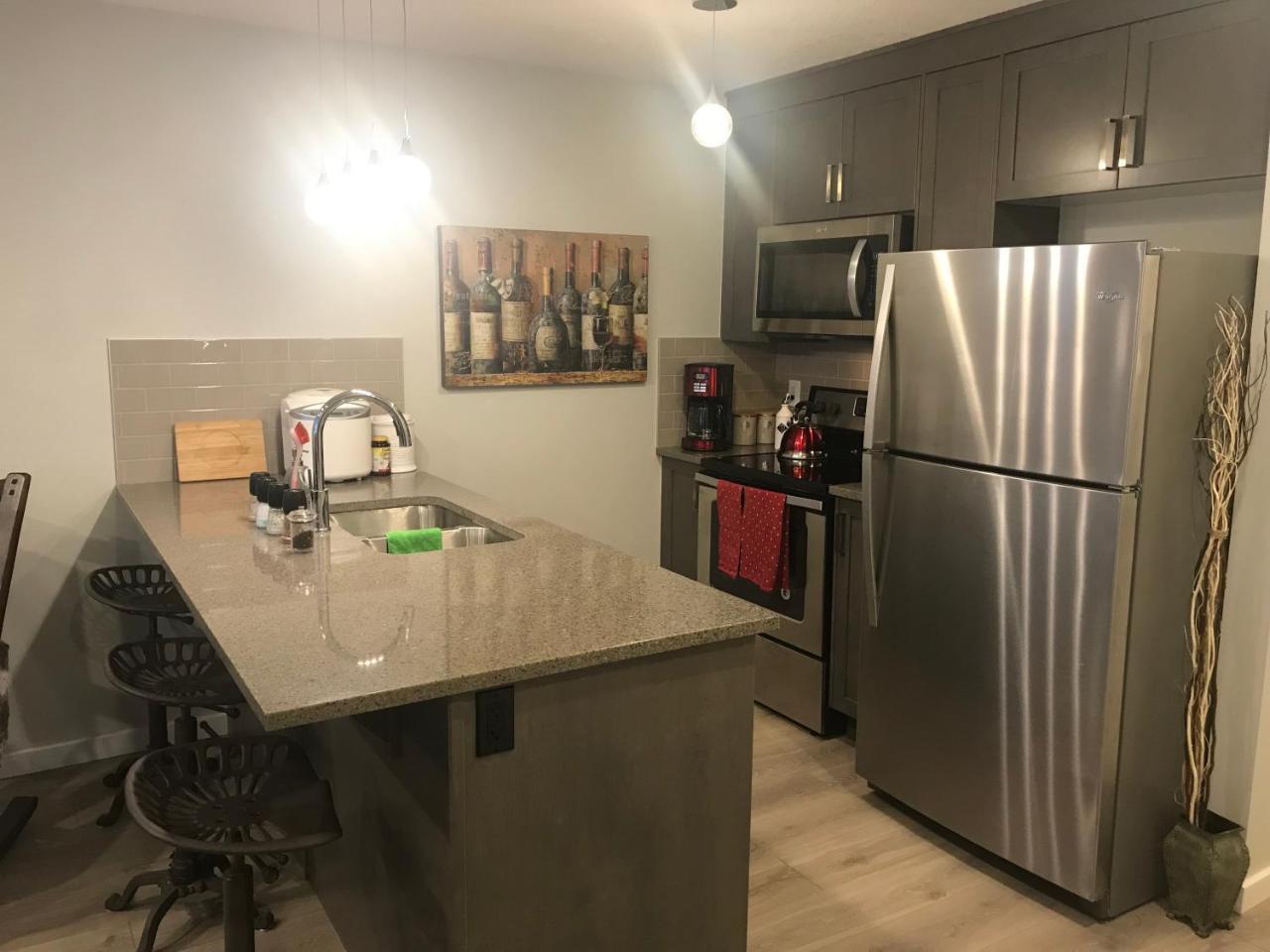 Home Sweet Condo YYC Dış mekan fotoğraf