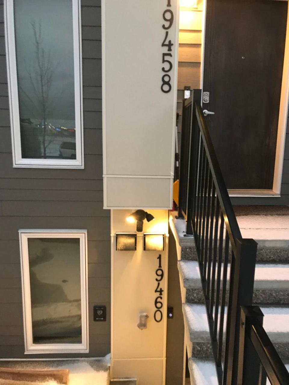 Home Sweet Condo YYC Dış mekan fotoğraf